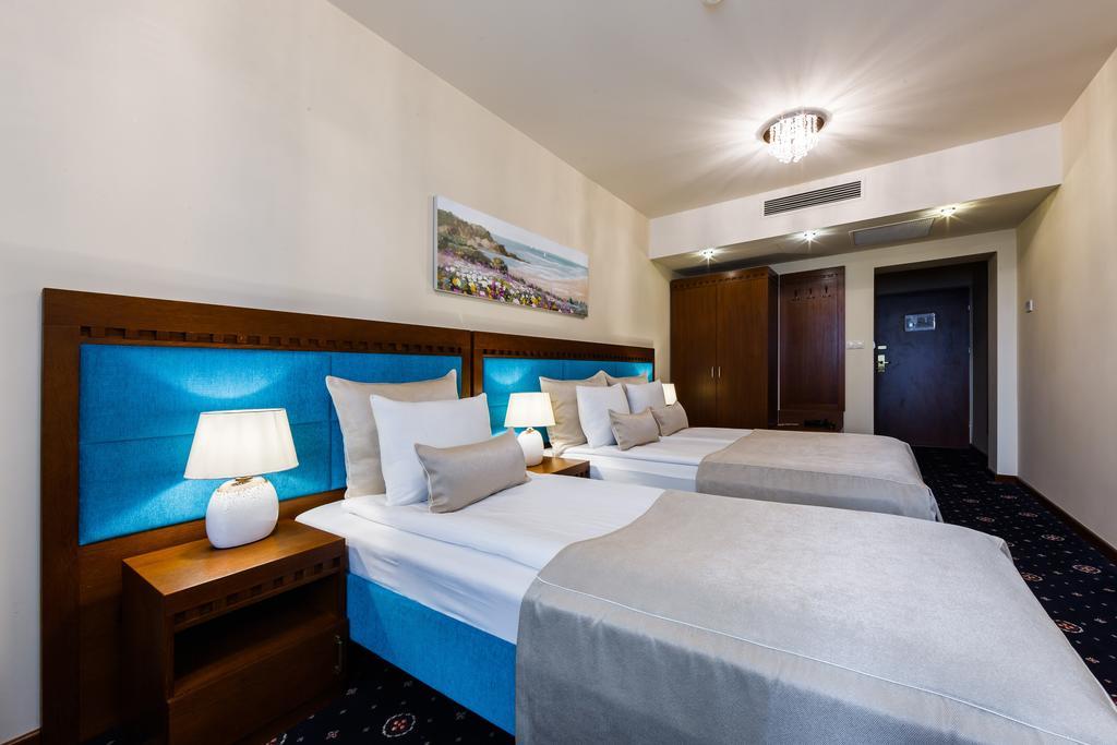 Grein Hotel Rzeszow Exterior photo