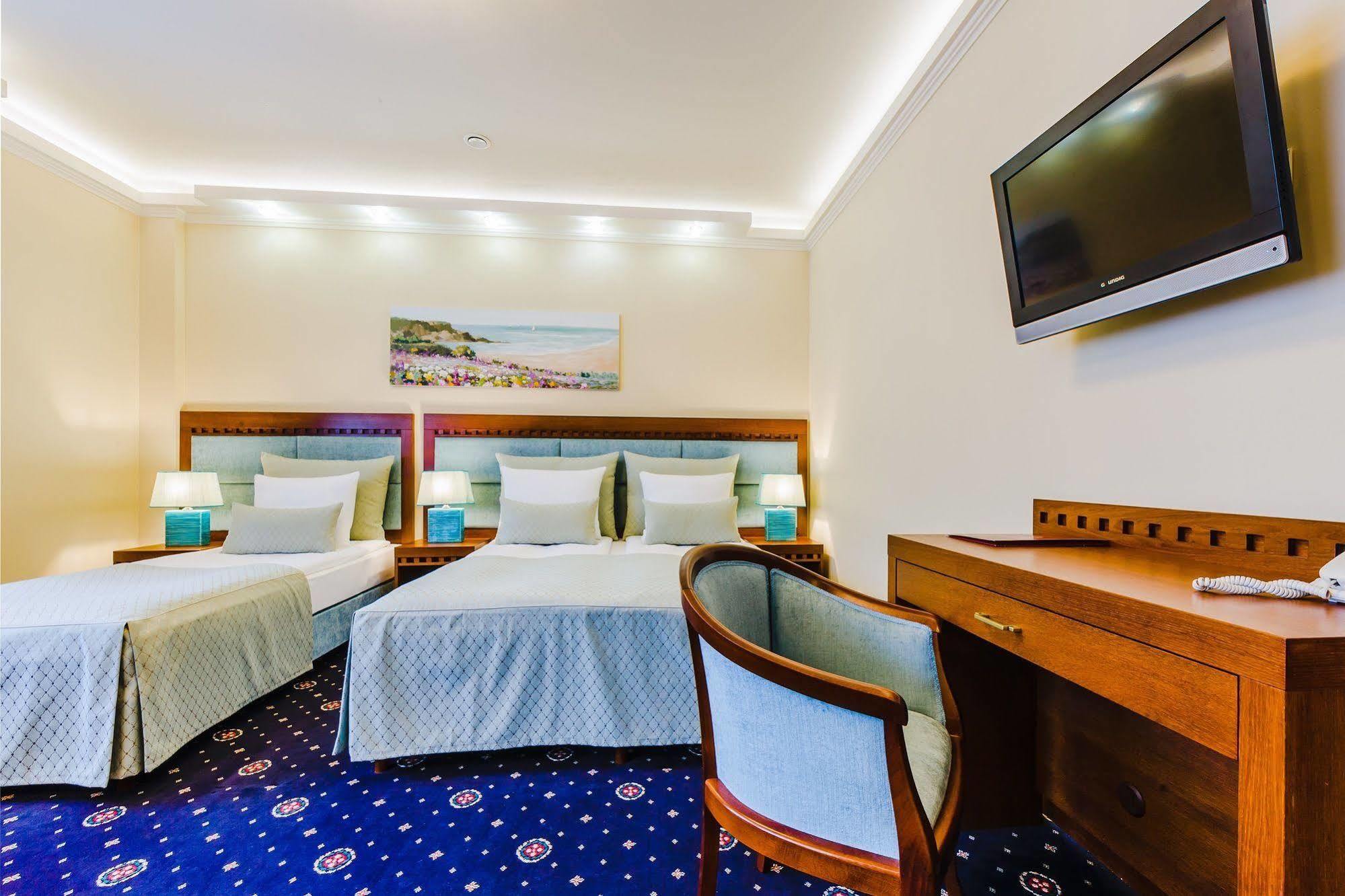 Grein Hotel Rzeszow Exterior photo